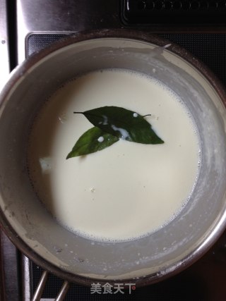 Homemade Creamy White Sauce——the Fragrance of White Snow in Winter [traditional White Creamy Sauce] Reduce The Cream and Taste Fresh recipe