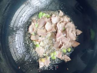 Celery Stir-fried Pork recipe