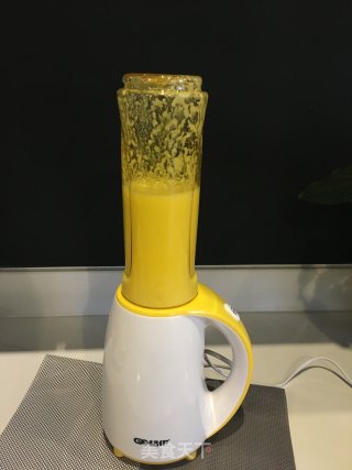 Pineapple and Sydney Juice recipe
