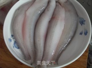 Steamed Nine Tripe Fish with Enoki Mushroom recipe