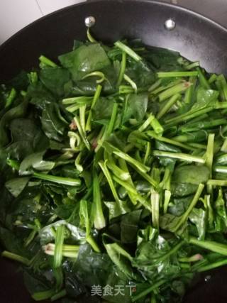 Spinach with Tahini Sauce recipe