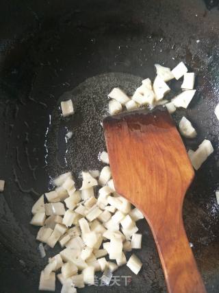 Stir-fried Diced Pork with Soy Sauce recipe