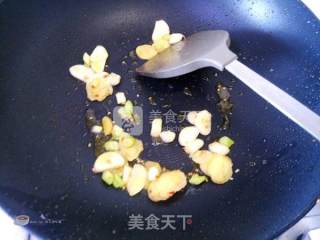 Diced Pork and Lotus Pond Stir-fry recipe