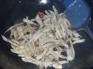 Stir-fried Beef Tendon with Eryngii Mushroom recipe