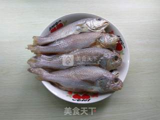 #aca烤明星大赛# Spicy Little Yellow Croaker recipe