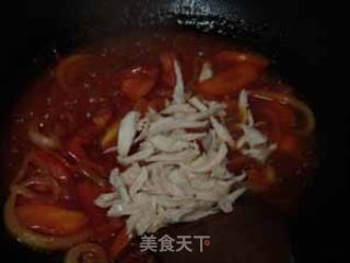 Pasta with Tomato Sauce and Shredded Chicken recipe