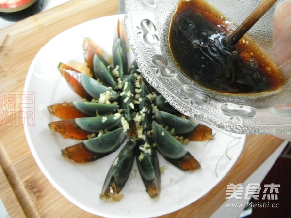 Songhua Egg with Ginger Sauce recipe