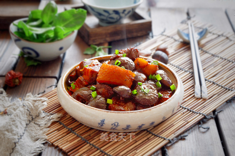 Braised Pork Belly with Pearl Mushroom recipe