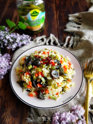 Fried Rice with Sea Cucumber and Cucumber recipe