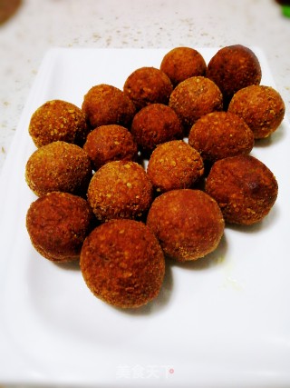 Fried Purple Sweet Potato Meatballs recipe