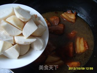 Braised Pork with Taro recipe