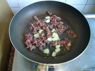 Loofah Stir-fried Beef recipe
