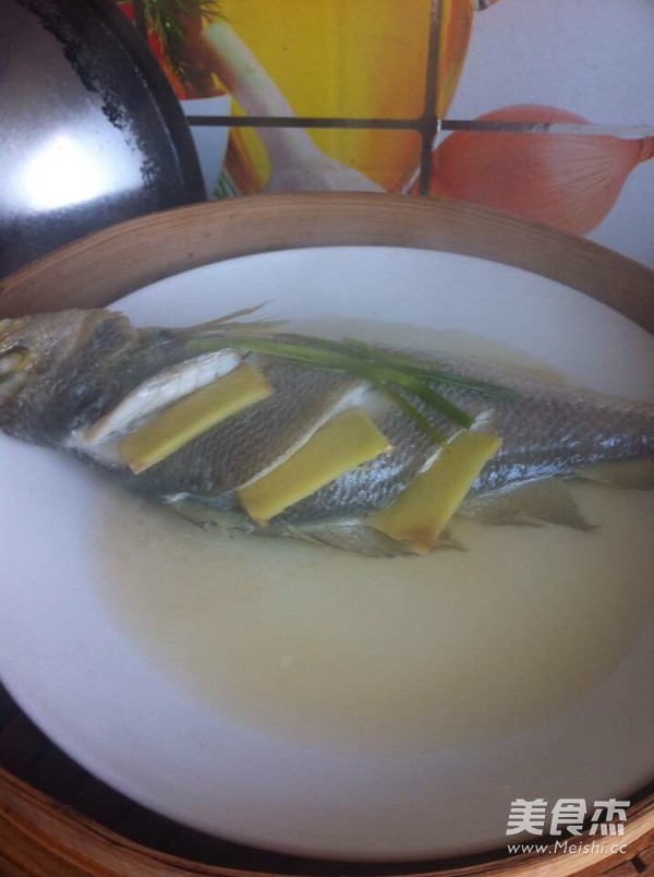 Steamed Yellow Croaker recipe