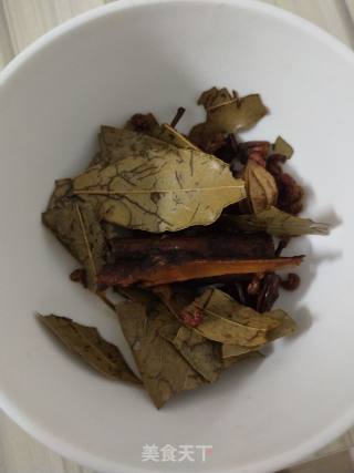 Stewed Beef Brisket with Radish recipe