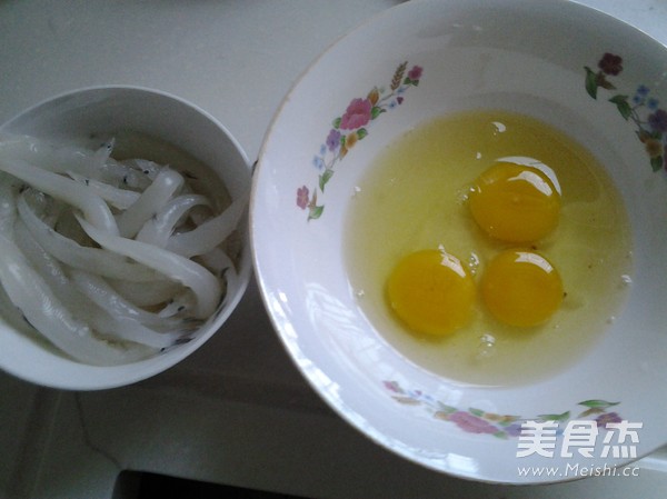 Whitebait Scrambled Eggs recipe