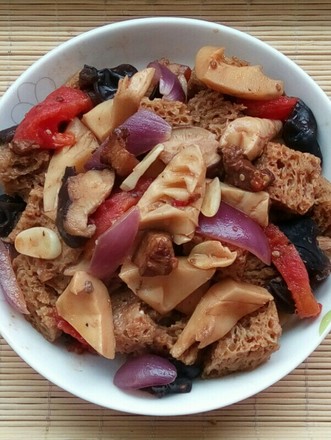 Grilled Mushrooms, Bamboo Shoots and Grilled Bran