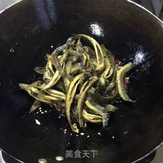 Loach Grilled Pickles recipe