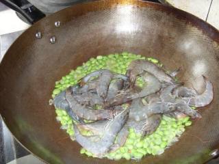 Shrimp and Peas recipe