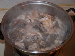 Pickled Cabbage and Fish Bone Hot Pot recipe