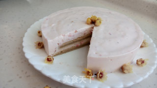 Ling Han Alone, Charming and Charming-plum Fragrant Strawberry Mousse recipe