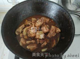 Stewed Pork Ribs with Potatoes recipe