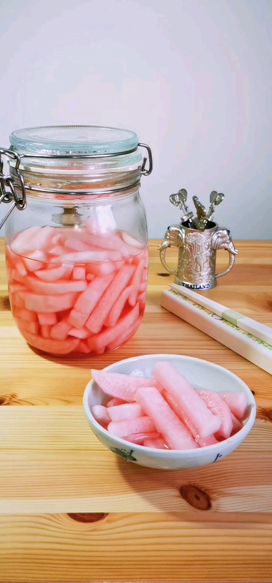 Kimchi to be Made in Spring-rouge Radish