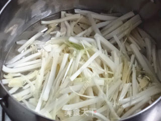 Braised Cabbage with Milk Sauce recipe