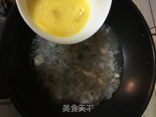 Sea Cucumber and Tremella Soup recipe