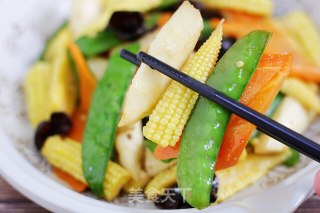 Stir-fried Seasonal Vegetables with Baby Corn recipe