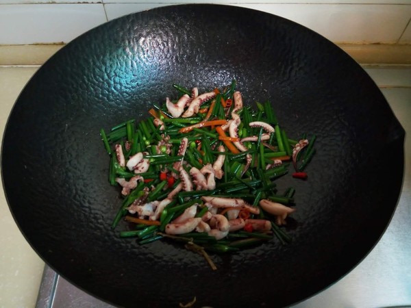 Fried Squid with Chive Moss recipe