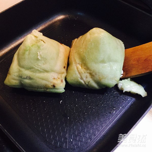Pan-fried and Wrapped Steamed Rice Dumplings recipe