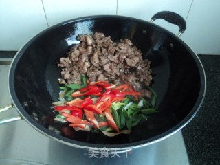 [stir-fried Beef] Mastering The Oil Temperature is The Key recipe