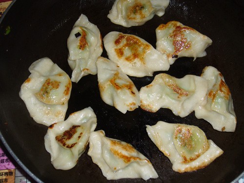 Fried Dumplings with Chives recipe