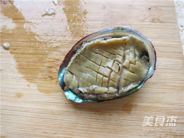 Steamed Abalone in Oyster Sauce recipe