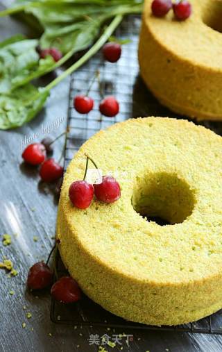 #aca烤明星大赛# Spinach Chiffon Cake with Xylitol recipe