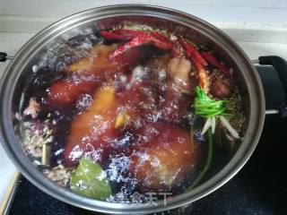 Spiced Braised Pork Trotter recipe
