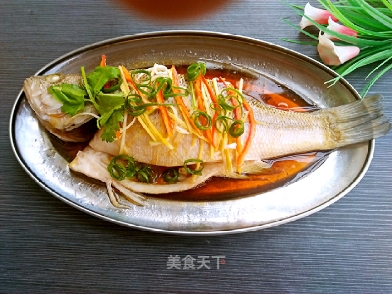 [guangdong] Cantonese Style Steamed Fish recipe