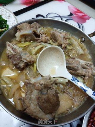 Sour Cabbage Stewed Pork Bones recipe