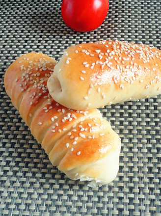 Pork Floss Hot Dog Intestine Bread recipe