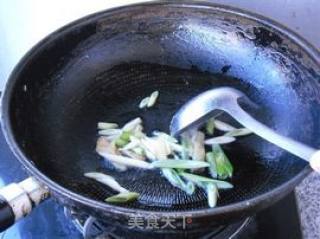 [chop Pepper Stewed Sea Emperor Fish] recipe