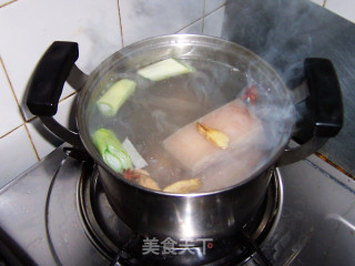 A Dish Not to be Missed in Winter-boiled White Meat with Sour Cabbage recipe