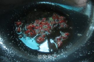 Stir-fried Capers with Double Peppers-served with Noodles and Porridge recipe