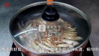 Small Fish and Shrimps are More Delicious [dried Roasted Small Fish and Shrimps] recipe