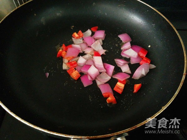 Stir-fried Steamed Buns with Cheese recipe