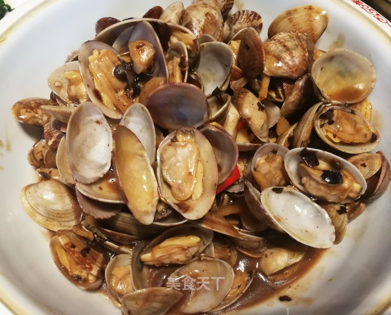 Stir-fried Clams with Black Beans and Peppers recipe