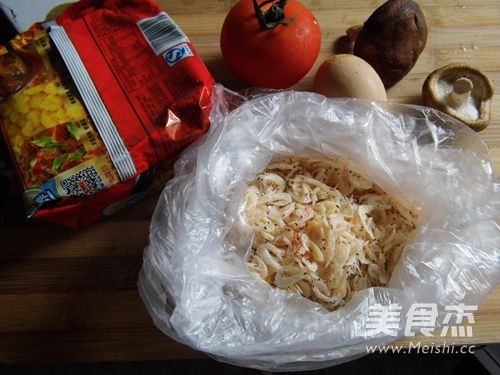 Hong Kong Style Egg Noodles recipe