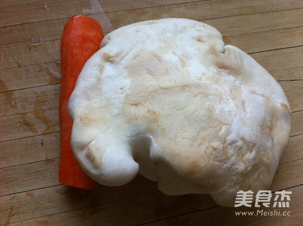 Stir-fried Pork with Bailing Mushroom recipe