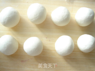 Change The Pattern to Make Steamed Buns---【purple Potato Flowering Buns】 recipe