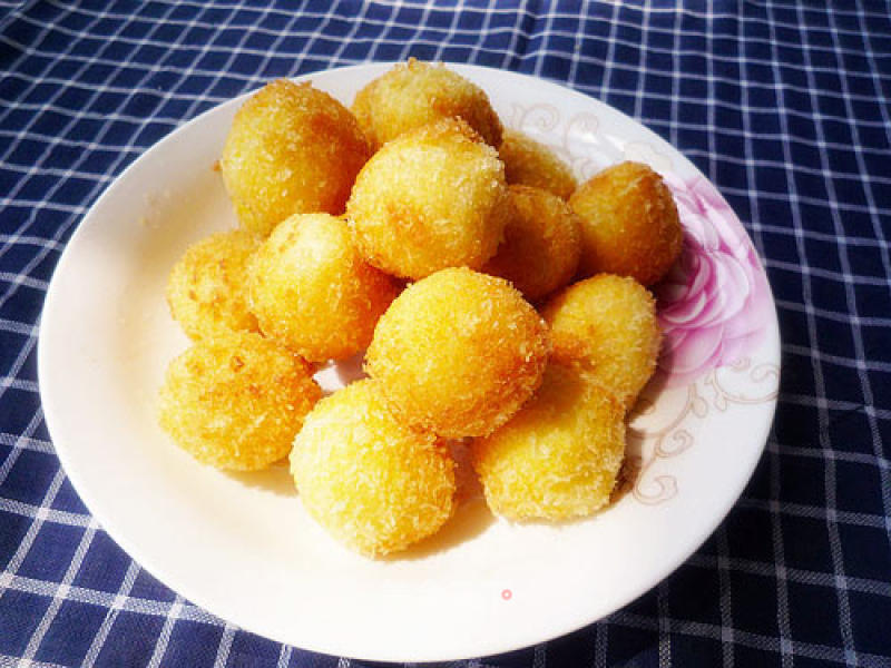 Crispy Cheese Potato Balls