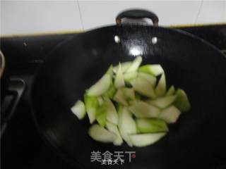Mushroom Loofah Soup recipe
